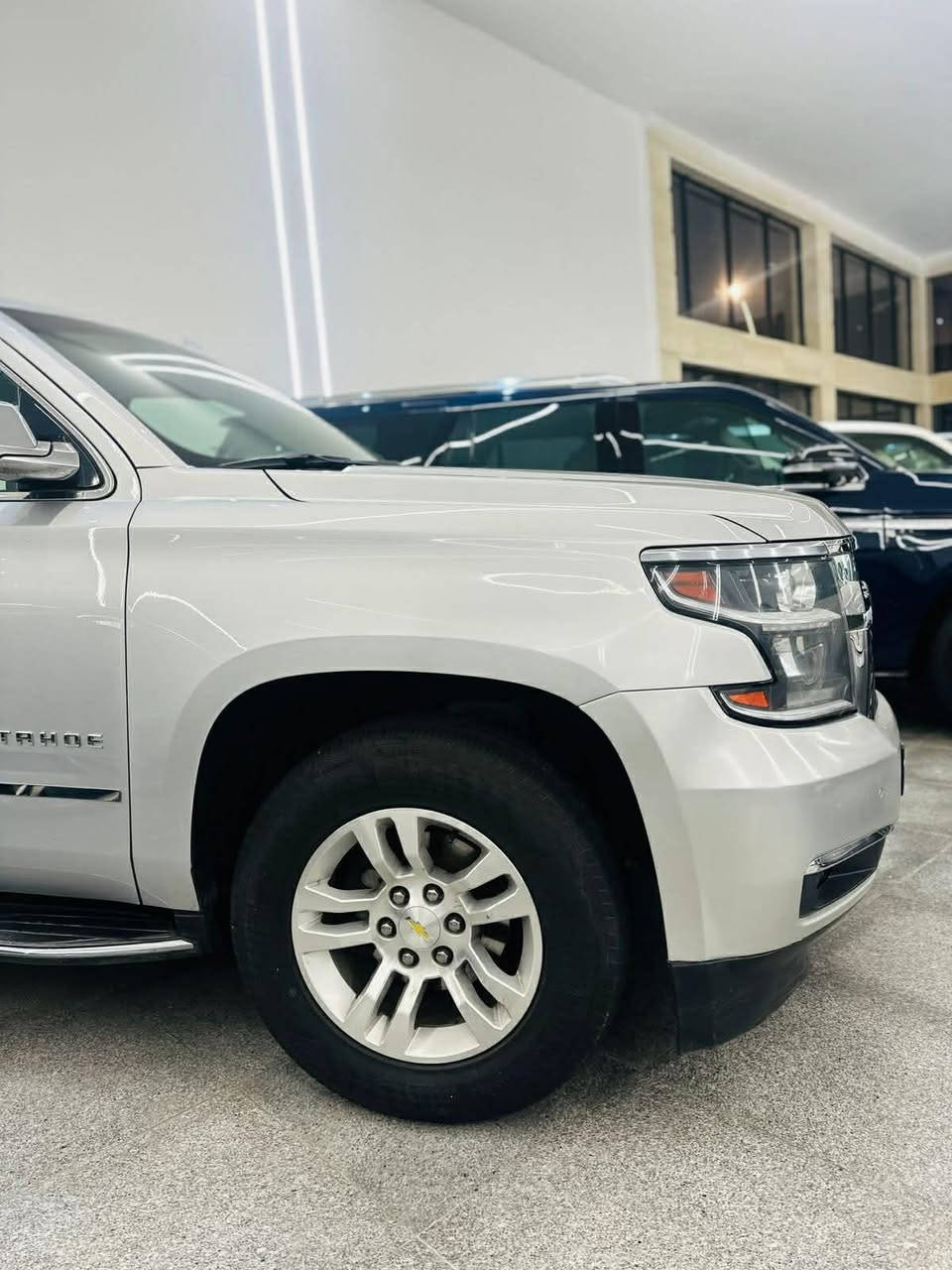 تاهو خليجي موديل 2015
رقم اربيل السياره في البصره 
ماشية ١٧٥ كم LT
السياره جاهزه كير مكينه حدادة تخم تاير
بيه صبغ تجميلي ( نصف جاملغ الايمن ونصف جاملغ ايسر ) 
والسونار موجود بدون ضربة 
السياره جديده السعر ٣$ وبيها مجال بسيط غرفة جديده
***********
