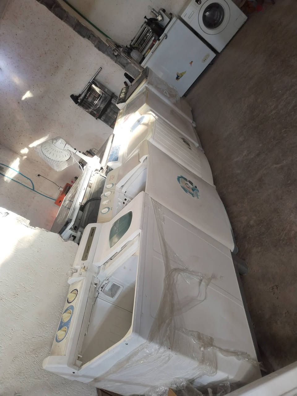 أغراض نضيفه البيع نضافه 100 بل 100 وضمان سنه وبسعار مناسبه كلش الطيفيه حي السلام سوك زيد المسكف ***********
