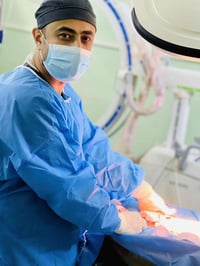 د احمد الطيار • جراحة وكسور • مجمع الزاب السقيفة