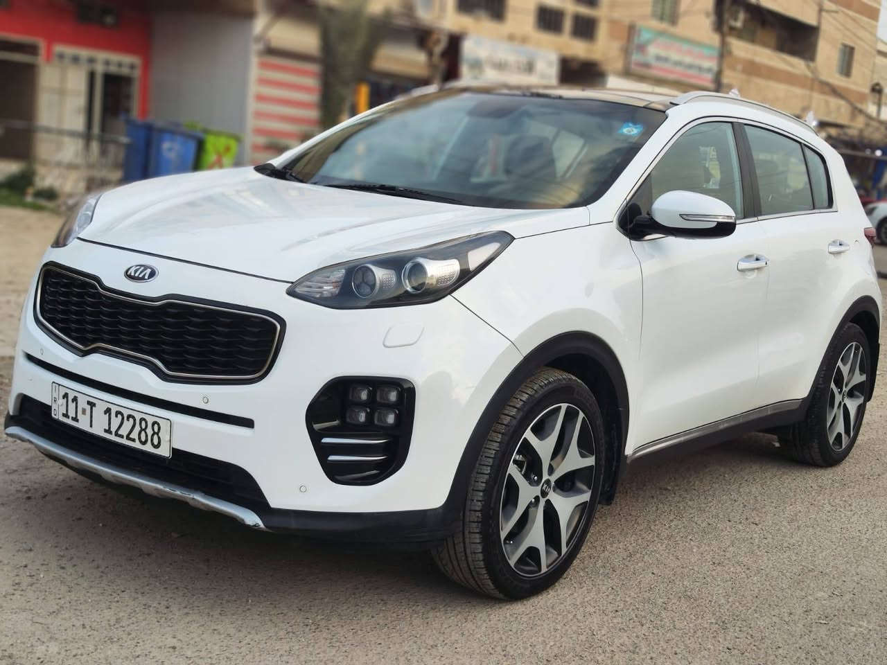 Gt line 18
خليجي مكفوله عام ما عدا بارد قليل باب السائق 

ماشيه ١٠٠ الف 

السياره جديده وجاهزه تخم تاير جديد 
السعر ٢٠٥ 
مكان السياره الدورة

***********
