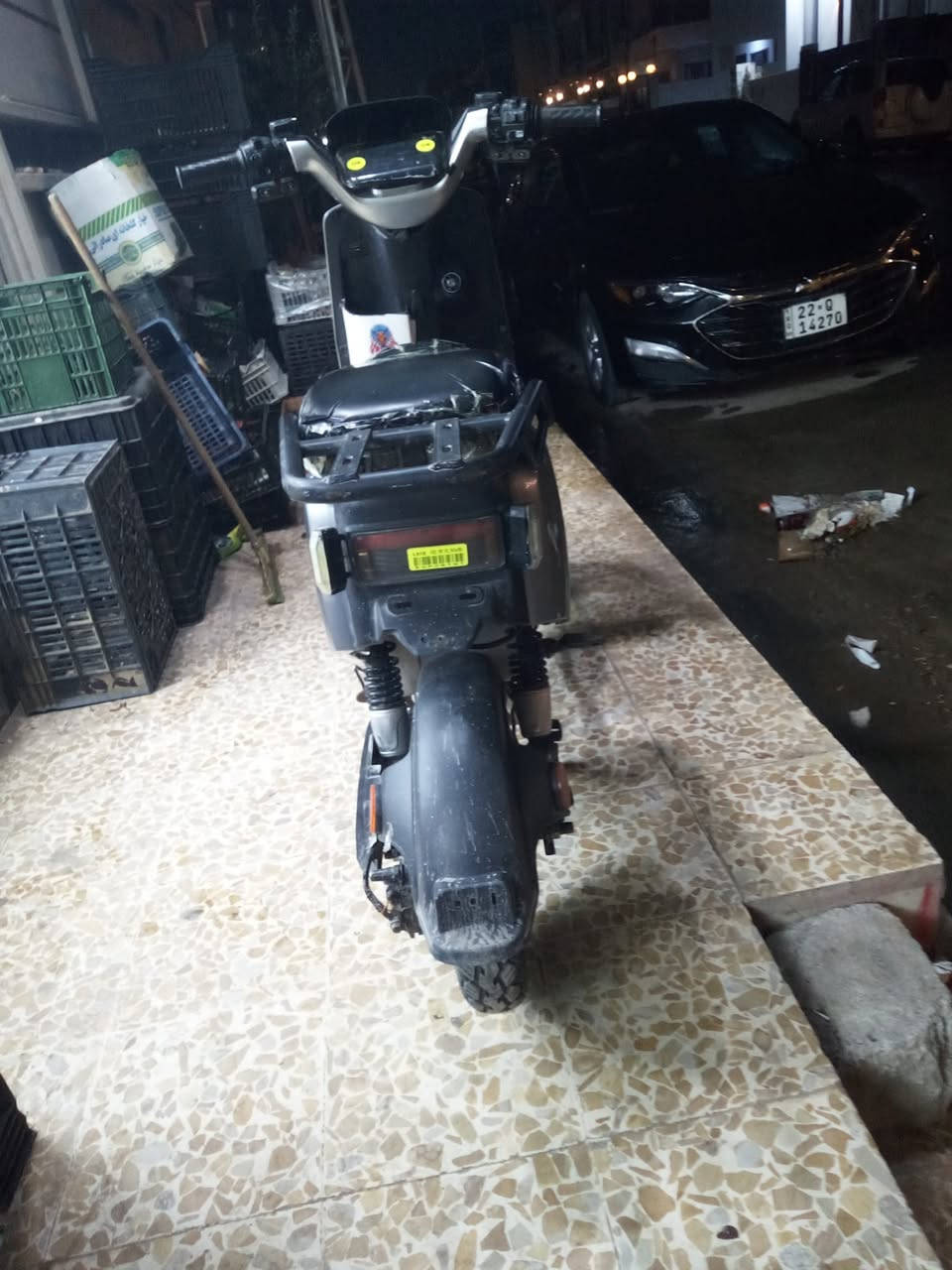 اسلام عليكم ورحمة الله وبركاته
عندي ماطور شحن للبيع ويرهم مراوسا اش عندك نزل
مواصفات معروفه 
اسم الماطور 318 رياضي لو اسبورت 
6 بطاريات دبل مو عاديات انطيك البطاريات ضمان 
4 نمر 
مثبت سرعة 
مانع انزلاق 
لون رصاصي 
تايرات جديد لوك 
اشاير يمين ويسار
دبل خلاط 
استاند خلفي وامامي 
وبي بعد مواصفات كثيرا 
الشراي يجي خاص 
مكاني موصل ايسرحي الفلاح الأولى 
لامعلومه البطاريات شرط شرط ويرادلو تعليق كشن فقط 
السعر 500 وبي مجال بسيط


**إذا كنت صاحب هذا الإعلان وتريد حذفه لأي سبب، رجاءا أرسل رسالة إلى الدعم الفني**