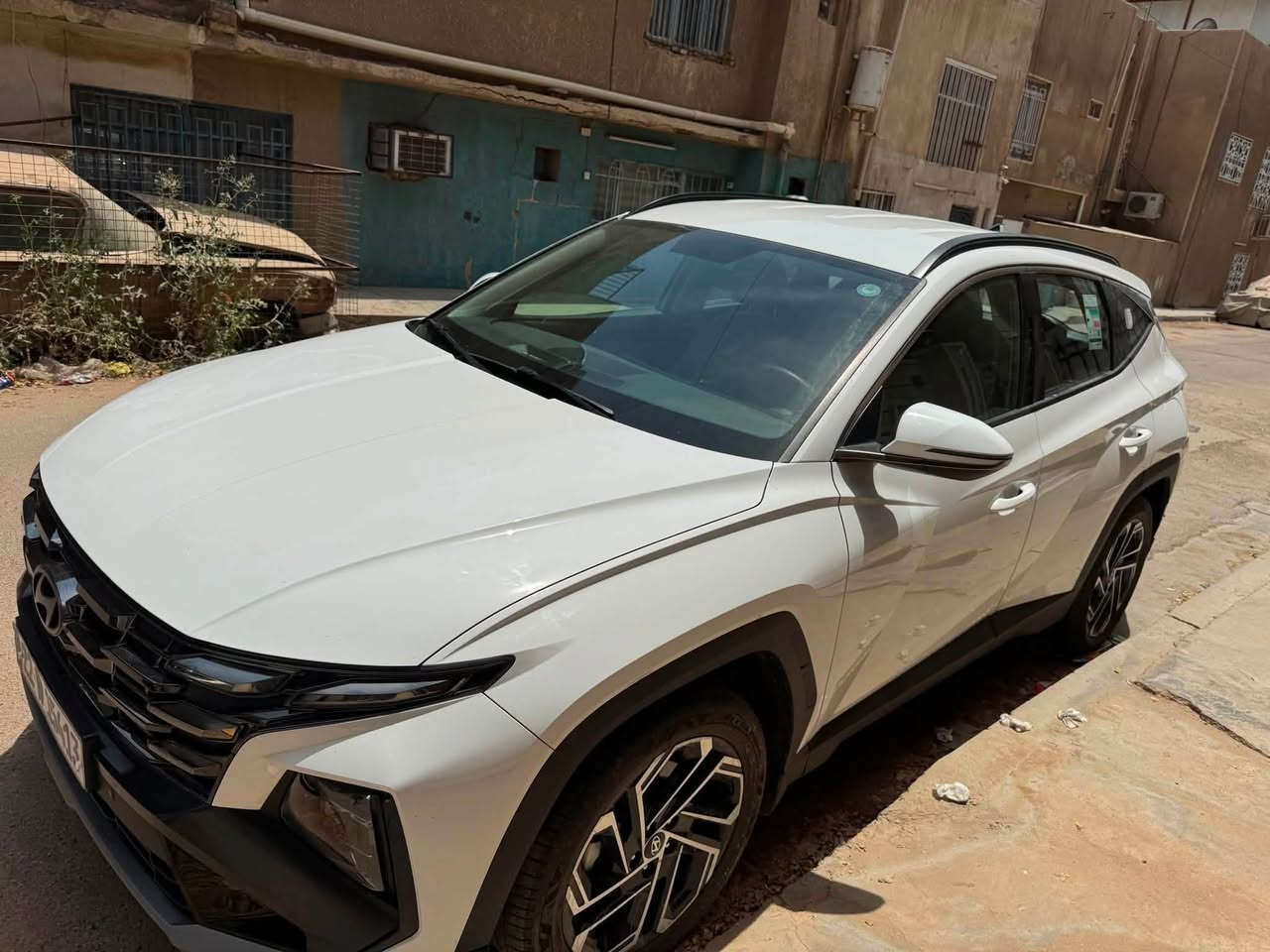 للبيع Hyundai-Tucson-2025
اللون/ ابيض

سيارة رقم اربيل - ماشية 18 الف كيلومتر

وارد خليجي 

سيارة نظيفة جداً وبحالة ممتازة 

مواصفات / محرك اقتصادي وقوي 

شاشة حديثة متعددة الوظائف - كاميرا وحساسات

تشغيل بصمة وستارت - إضاءة LED كاملة

جنوط وكالة - مرايا كهربائية -صندوك كهربائي تكييف ممتاز قطعتين

    

كراسي كهرباء

داخلية نظيفة جدا ومغلفة -ارضيات بعدهن بجيس

العنوان بغداد 

__________________________________________

السعر 21.5وبيها مجال

للتواصل :***********
