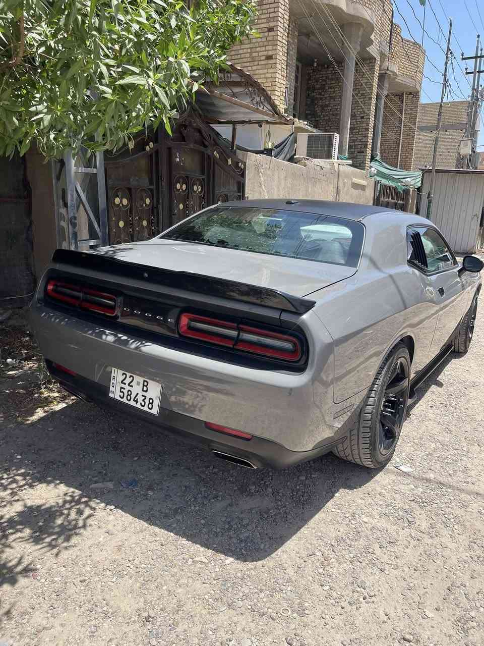� للبيع دودج تشالنجر  نفطي2018 V6 sxt
نظافة ممتازة،  بيهة٣ قطع صبغ . ماشيه٦٥
أداء قوي ومظهر رياضي مميز، صيانة دورية، السيارة جاهزة للاستخدام مباشرة ولا تحتاج أي تصليح. فحص مرحب به، والسعر مناسب وقابل للتفاوض للجادين فقط.
📍 الموقع: ( بغداد)
💰 السعر: (١٧٥)
📞 التواصل واتساب:(***********)
