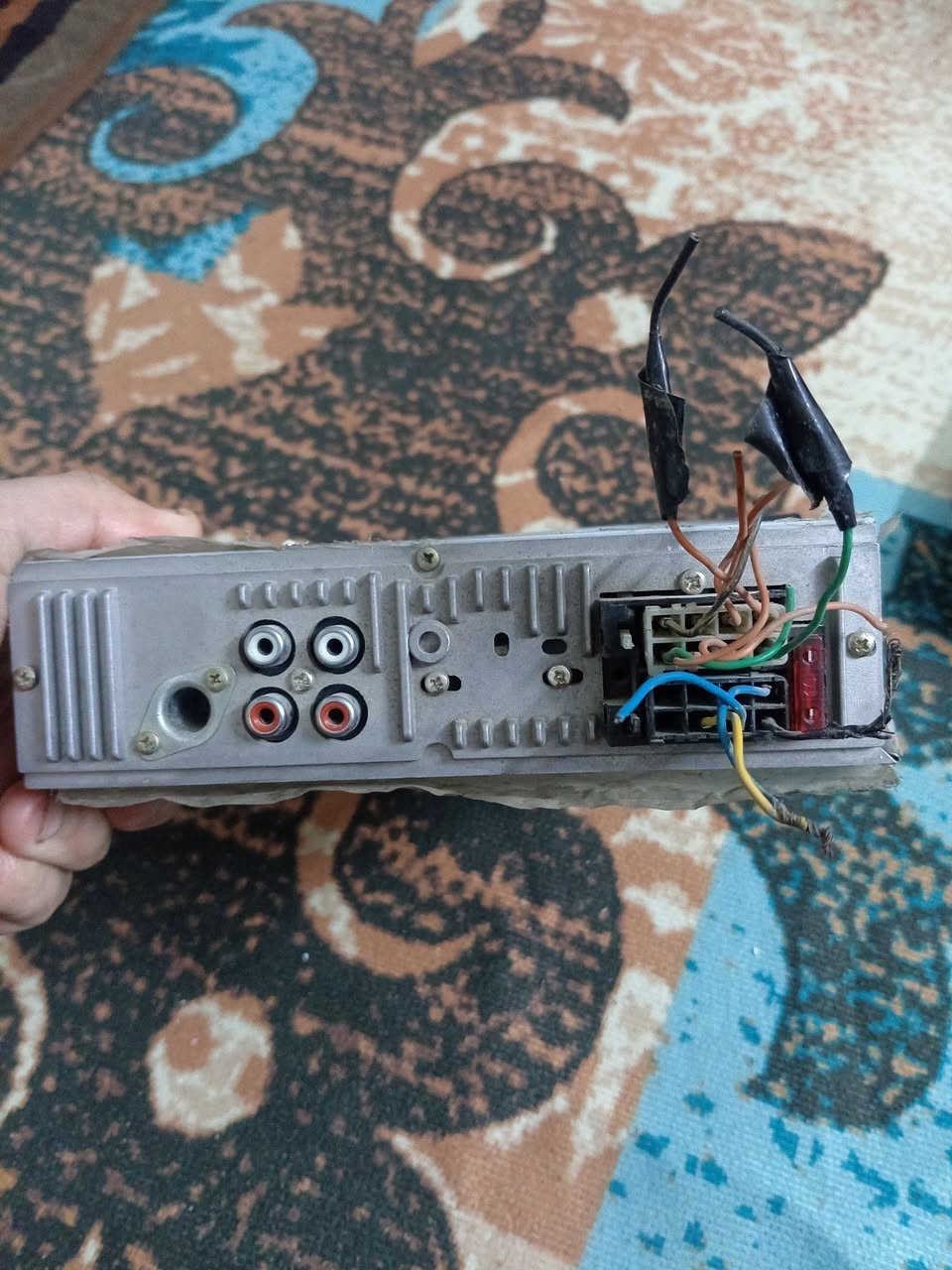 السلام عليكم اغراض للبيع دايو فراشه مال محرك مسكر 2000 مكاني الدوره ابو دشير حياكم الله وهذا رقمي ***********
