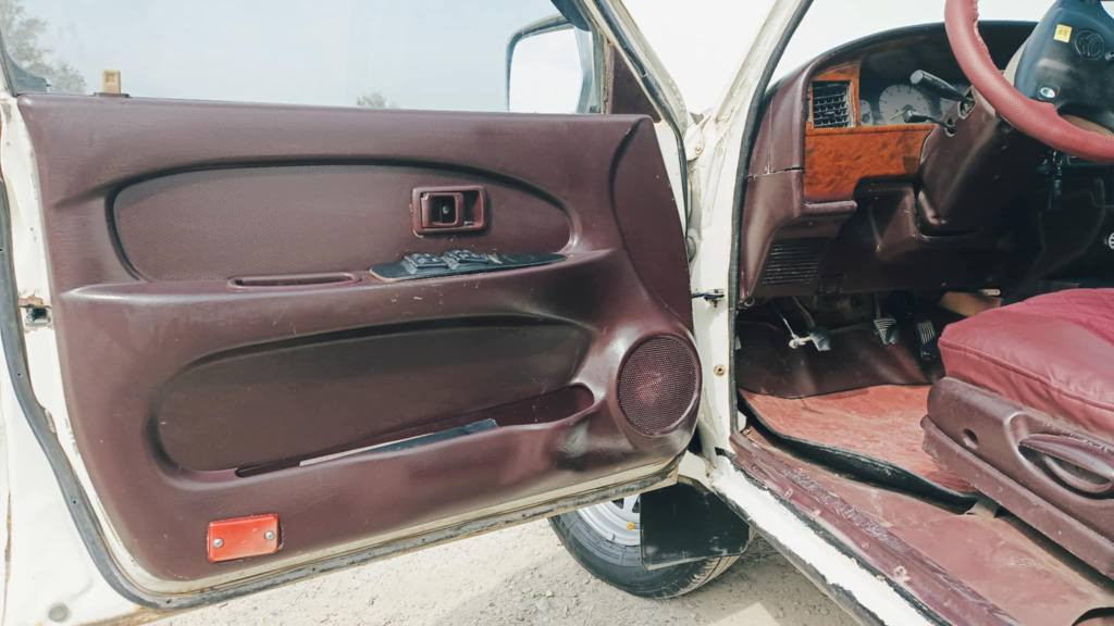 دێرمۆدێل 2006 ڕە قم خوارە بە شرتی حاسیبە مکینە بە خاخە دە عمووڵیدراوی نیە سبوخی نیە بە س قە ڵم کاری هە یە  رە قم مووبایل *********** كالار, السليمانية
