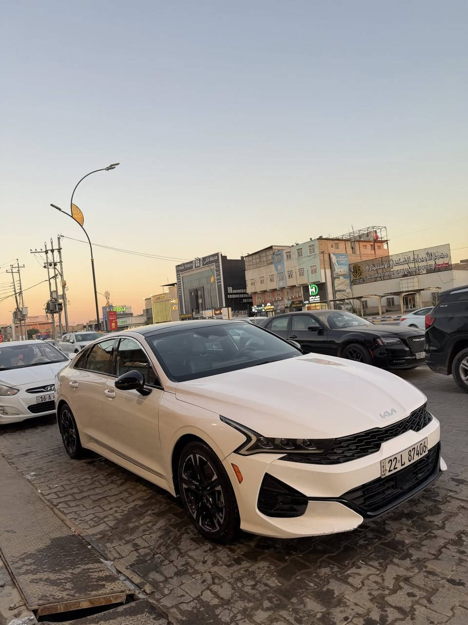 سلام عليكم كيا k5 مديل 2022 فول واحد عله واحد جيتي لاين ماشيه 70الف كيلو صور الحداث مرفوقه معه المنشور وترهم مراوس حسب القناعه
رادار امامي
رادار خلفي
رادار جانبي
بنرامن 
ستيرن تحكم جهتين
شاشه كبيره
كشنات جلد اسود مختم جيتي لاين
اربع وضعيات قياده
محرك1600 تيربو 
بصمت أبواب عدد2
سايد بريك بصمه 
نضام اوتو هولد
لايت ثلاث عدسات زنون
تثبيت مسار
قياده ذاتيه 
نقط عمياء 
كامره خلفيه دواره
تحذير قبل الصتدام
وماصفات هواي متخلص 
رقمي ***********
