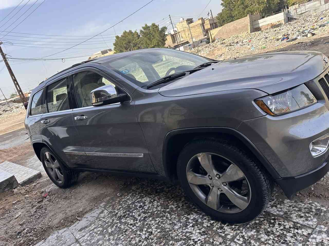 للبيع جيب لاريدو موديل 11اوفرلاند 6سلندرفول مواصفات لاخير بانورامه فور ويل جكات كهرباء لايت زنون لايت كهرباء حساسات تشغيل عن بعد كشنات كهرباء تبريد  تتفئه كشنات استيرن كهرباء تدفئه استيرن باب خلفي كهرباء بيها بعد كومه مواصفات حادث جاملغ خلفي بدون ايرباك اوبيها قطعتين صبغ رقم بغداد انكليزي سياره جاهزه كير محرك صدر تبريد كله تمام سعر 148$الشراي يتصل ***********مكاني البياع حي المواصلات
