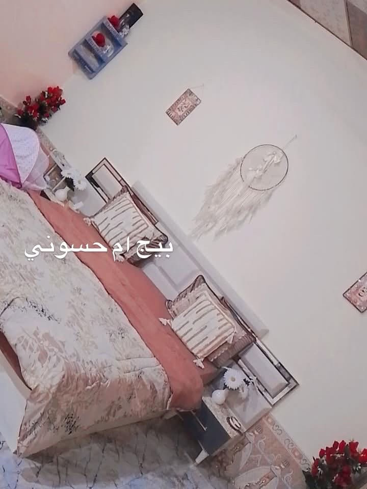 بيج ام حسوني للبيع وشراء عقارات اثاث جميع محافظات العراق
حسابي انستغرام 
@2__rosv

⁨ السلام عليكم 

 الغرفه 5 قطع نظيفه للبيع 

السعر  ٤٠٠ الف وبيها مجال العنوان البصره القبله

‪@n_18hh‬
ملاحظة 
الي يبيع او يشتري يبلغ البيج ذمه⁩


**إذا كنت صاحب هذا الإعلان وتريد حذفه لأي سبب، رجاءا أرسل رسالة إلى الدعم الفني**