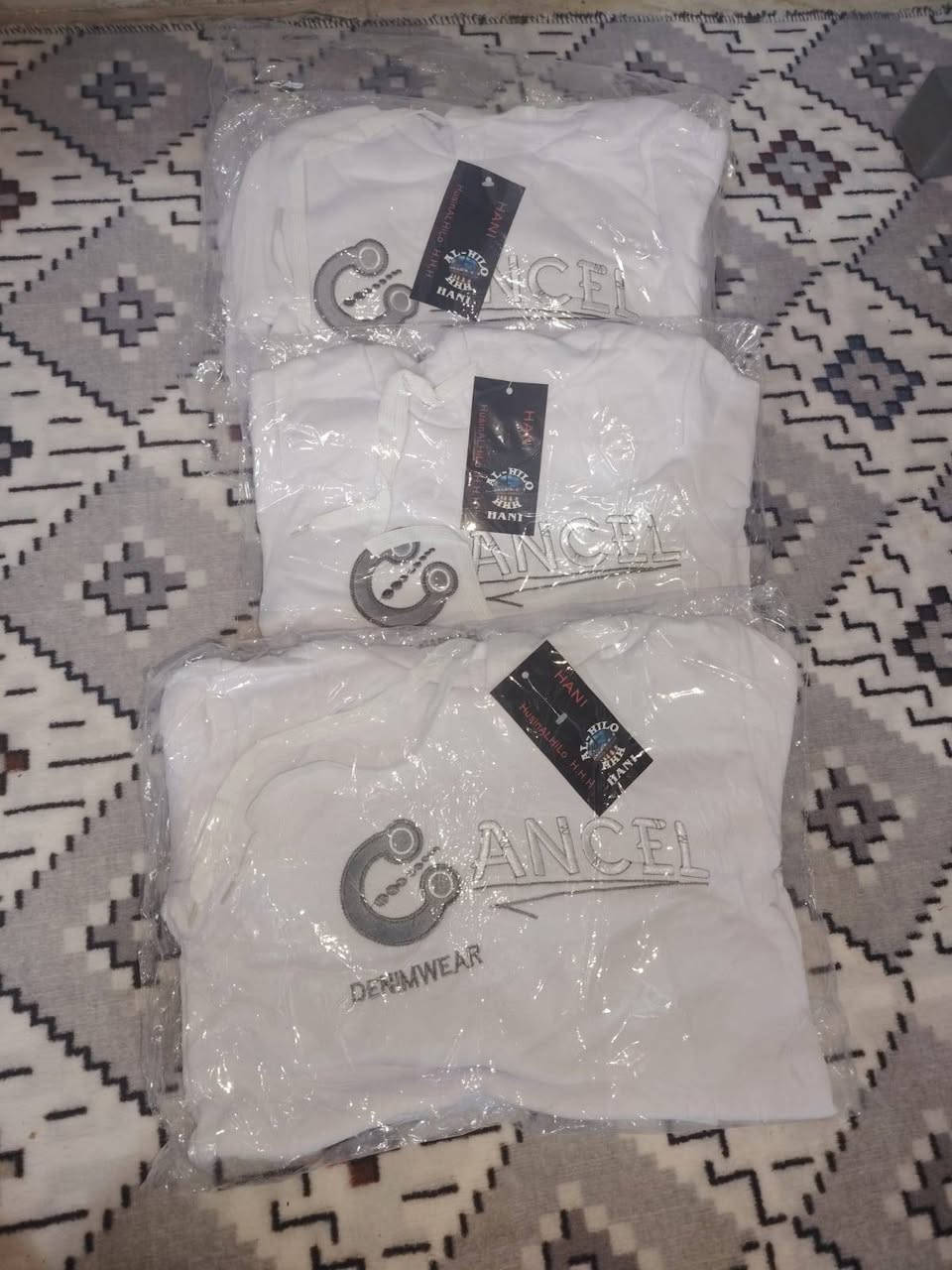 #سويتر ولادي بناتي قياس من 5 سنوات الى 10 سنه 
سعر القطعه 5  
كل قطعتين والثالثه مجانيه 
العنوان الدجيل حي العسكري 
يوجد توصيل جميع محافظات العراق


**إذا كنت صاحب هذا الإعلان وتريد حذفه لأي سبب، رجاءا أرسل رسالة إلى الدعم الفني**