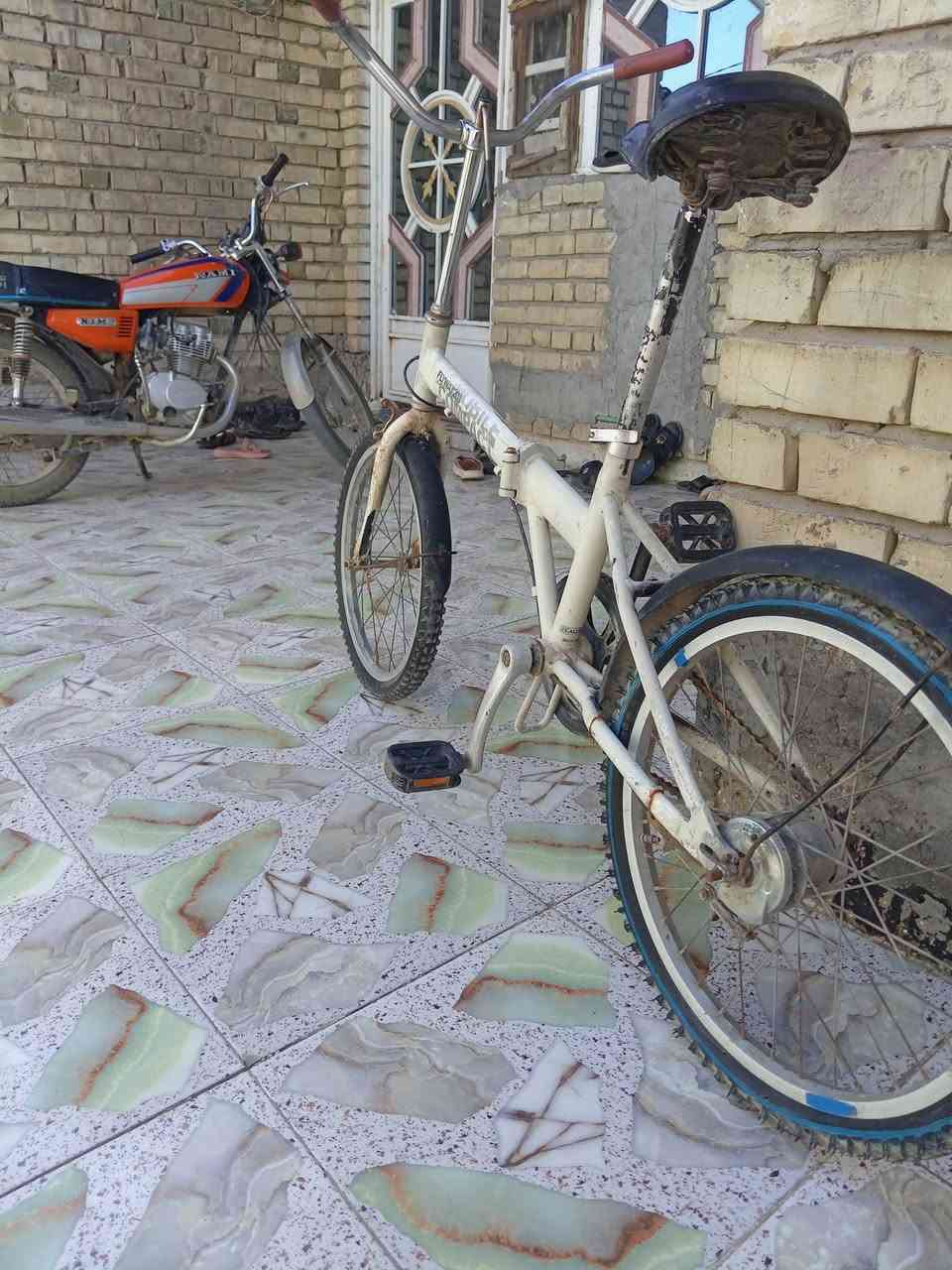 بسم الله الرحمن الرحيم باسكل حجم20 طباكي باسكل زين لون ابيض السعر 38 وبي مجال حك الجيه مكاني بابل امسيب للتواصل على الخاص والرقم ***********
