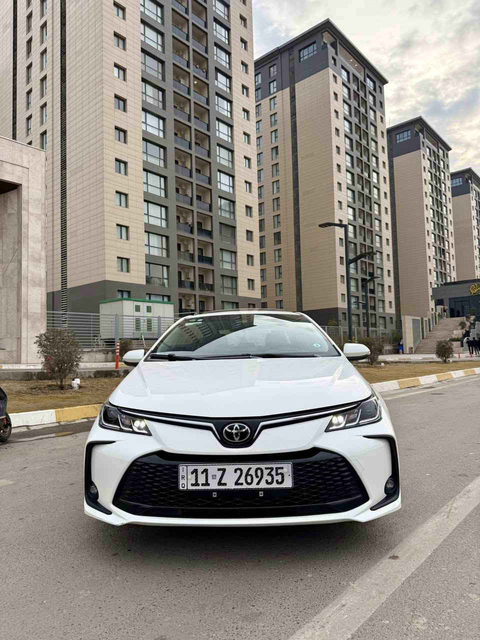 كورولا 2024 هايبرد خليجي  _ فول مواصفات
رقم بغداد بسمي 
ماشيه 12 الف 
مكفولة كفالة عامه 
✅شاشة + كامرة 
✅رادار تحديد مسار + مثبت سرعه 
✅مقاعد جلد 
✅فتحة سقف 
✅قطعتين تبريد 
وبعد بيها موصفات تيوتا المعروفه 
📍مكاني بغداد _ حي الجهاد 
 رقمي _ ***********
