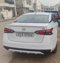 نيسان فيرسا 2024 فئة SR فول ماشية ١٩ الاف ميل  مكينه 1.6L  رقم بغداد ت...