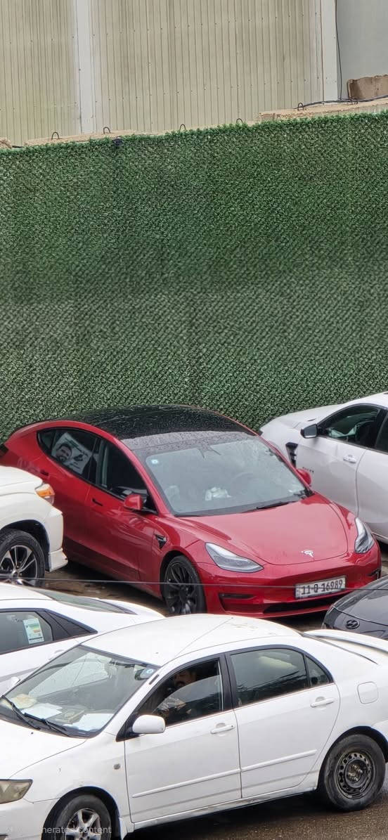 للبيع 
وجوة سعرها المعروف بالسوك لاسباب شخصية

تيسلا مودل٣ ٢٠٢٣ Performance

مغلفها ppf بالكامل
 عازل ضد الشمس امريكي شفاف لكل الجام امامي خلفي وجوانب.. درجة ممتازة ومجربة بسياراتي السابقات

 بيها رصعات ٣ بسيطة ترجع Pdr

اونلاين بآخر تحديث

ماشيه ٤١ الف ميل

اللون المرغوب احمر مميز

السياره حادثها ب امريكا جاملغ ايمن مبدل نفس اللون 

وبدون ايرباك  مثل ما واضح بالصور

حادثها يعتبر بسيط مقارنة بالسيارات ام القطعتين و٣ وايرباكاتها طاكة

مكان السياره بغداد حي القاهرة

رقم الموبايل ***********

اي استفسار راسلوني على الرقم

سعرها ٢٢٠ وبيها مجال بسيط
