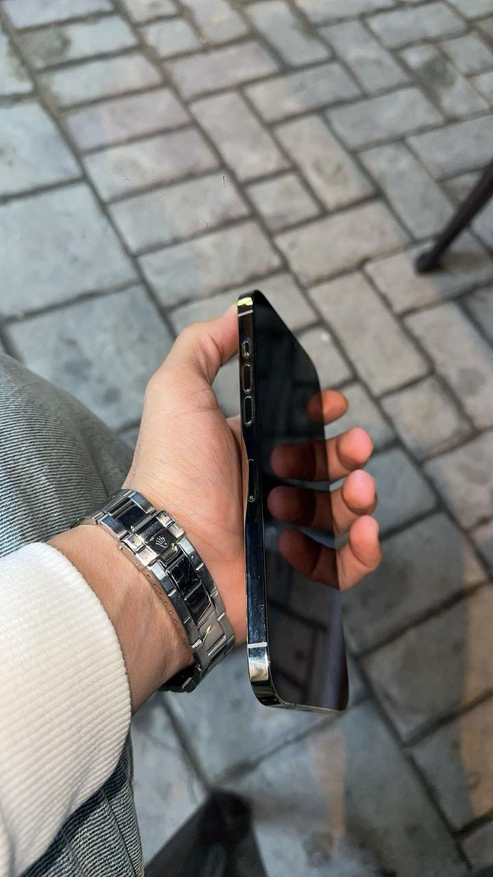 12 برو ماكس
بطاريه 100 مبدله اصليه جهاز نضافه 100 مكفول انطي بي ضمان سعر 425 حي اور.***********
