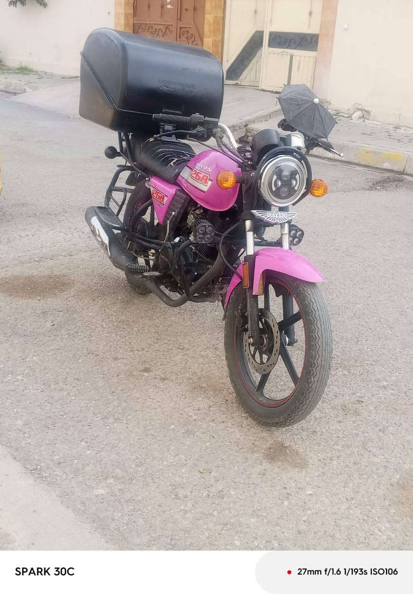 دراجه للبيع العنوان كركوك
رقم او سنويه عندي وكاله بي شرط التحويل السنويه ضايعه 
عندي بيه كتاب فقدان محرك شرط كهربائيات كله شغال الدراجه كله ع ابلادي ما ماشيه هواي السعر مليون 800
للتواصل   ***********
***********
