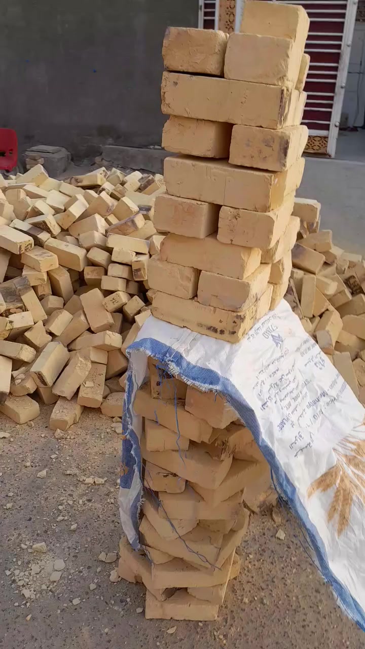 يوجد عمال تصعيد مواد بنسب الاسعار
*********** رقم تليفونة واتساب هم بية كافة الاعمال صب تفليش تصعيد تراب مساوات بتلو لبخ بتلو تنكير حيطان تنزيل انقاذ
