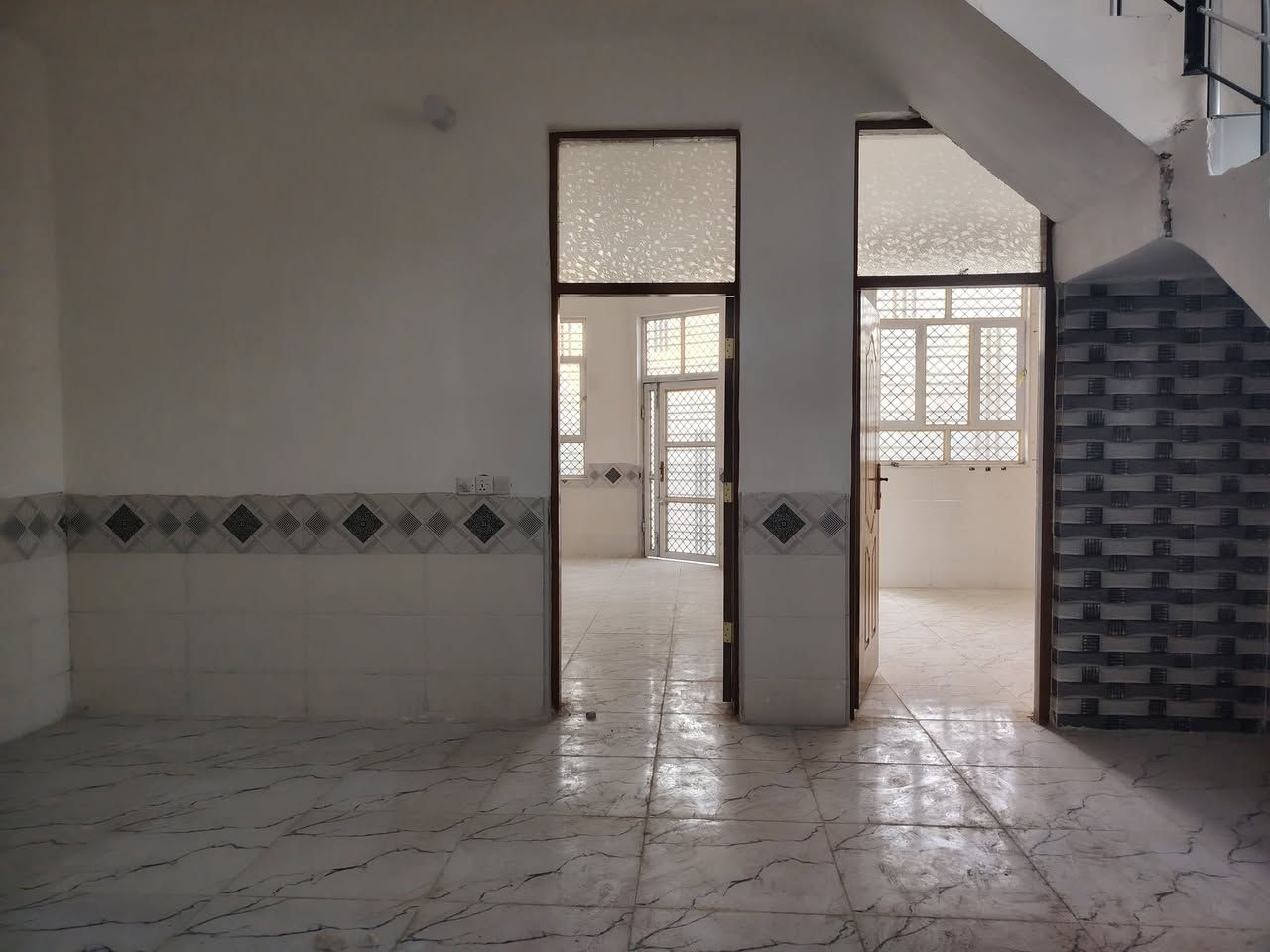 دار للبيع مساحه ١٥٠ متر طابو صرف
#العنوان ابي غرق حي المرتضئ

بيت غير مسكون تسليم مفتاح

بناء حديث البيت

يحتوي علئ غرفتين نوم مع سويتات

السعر ٩٥ قابل للتفاوض

مدارس خدمات كامله 👍🔑

للاستفسار ***********
