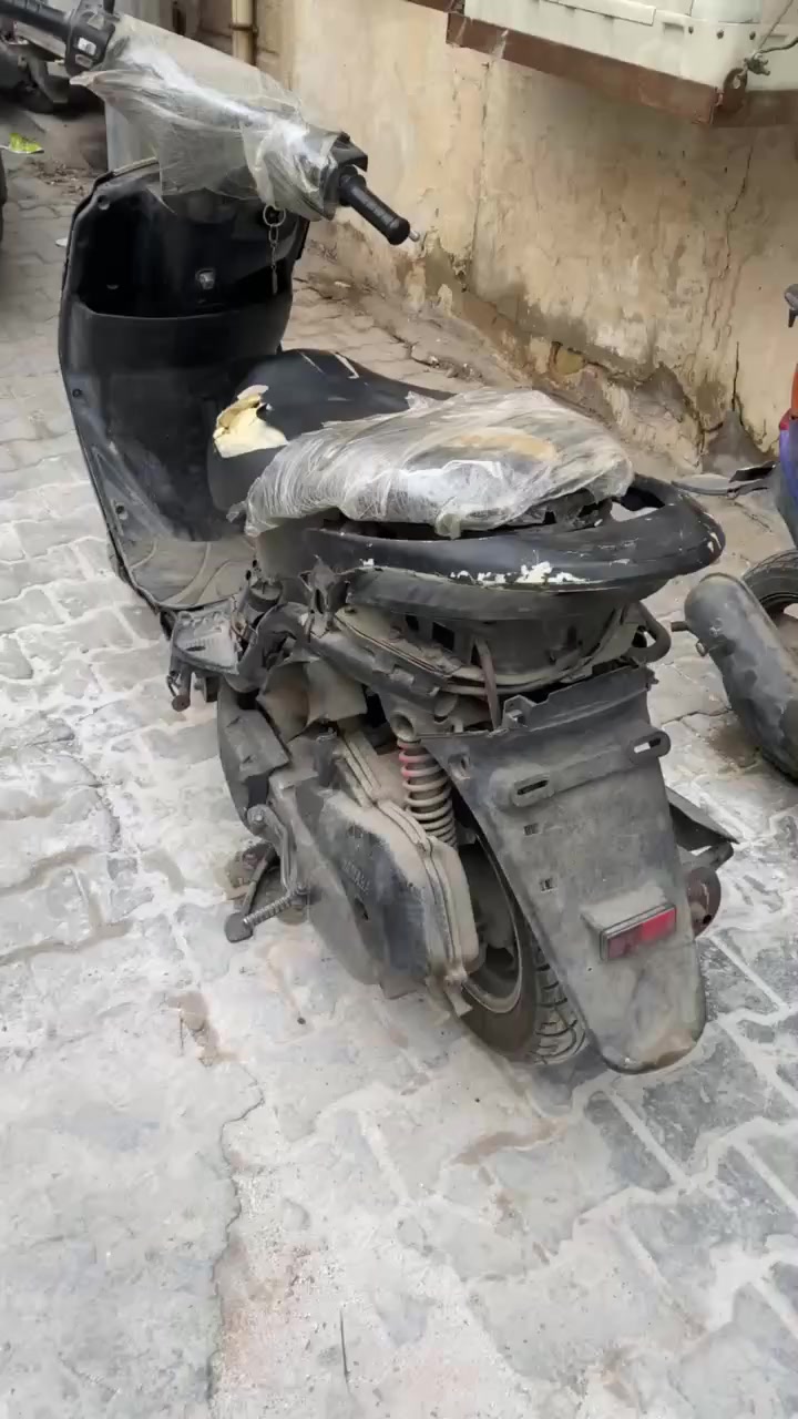 سلام عليكم دراجه بريز ابيع كوم حديد لطب دكلي شبيه 
سعر ١٧٥ ميعجبك سعر لا تعلق مكاني الحريه 
*********** واتساب
