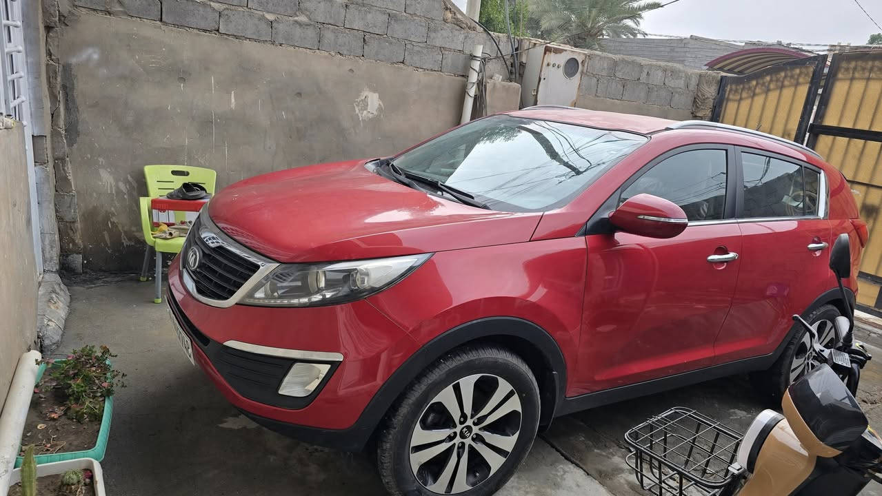 سبورتج ٢٠١٤ خليجي مكفوله رقم شمالي باسمي تخم تاير
السياره خير من الله ١٦٠ ورقه وبيه مجال ***********
