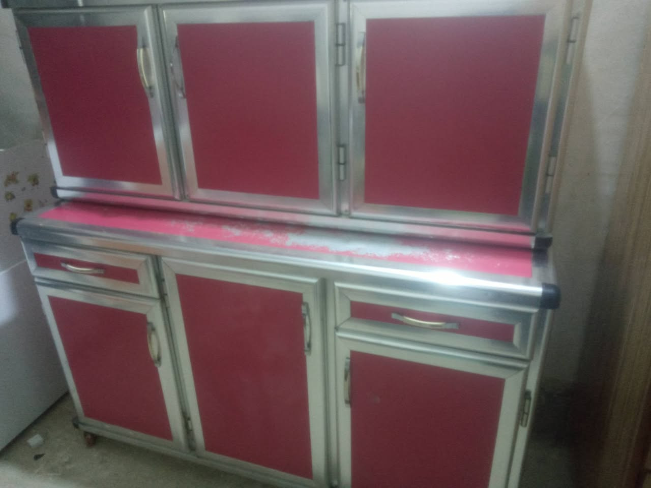 اغراض نضيفة للبيع عنواني كركوك اشتري وابيع اي حاجة منزلية اتصل***********
