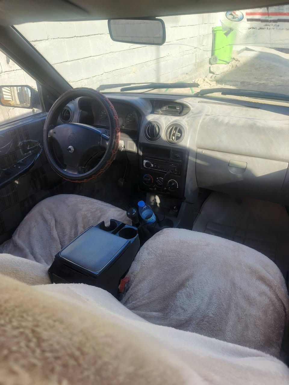 السلام عليكم سايبه للبيع مديل 15 مكينه كير جدد تبريد ثلج سنويه لل28 مصفره هيئه وغرامات راعيه يمي تحويل ثاني يوم السياره كامله من كل النواحي كبل للشارع السعر 28 وبيه مجال قليل مكاني بصره ***********هذا رقمي واني خادم
