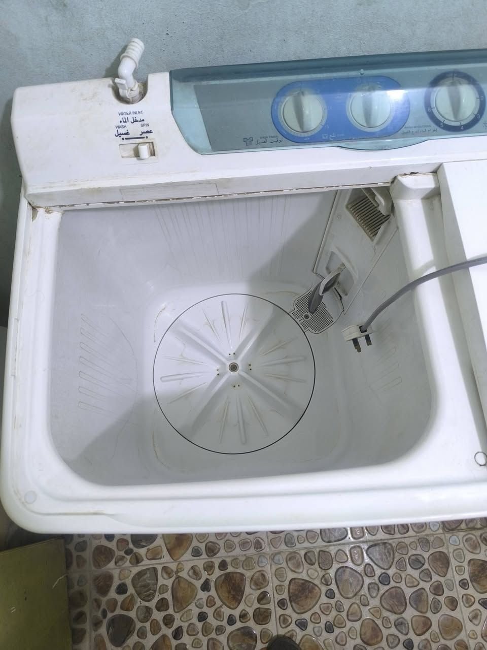 غسالة للبيع
***********
