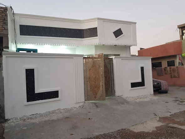 بيت البيع 👈مساحته 150 متر 👉واجها 7 ونص  ونزال 20 👈قاط واحد👉👈 البناء بلوك👉 غرفتين نوم وستقبال ومطبخ وحمام حمام داخلي تواليت خارجي بس البيتونه سكف سندويج الرضيه كاشي👈 بلزراعي مال بيت ضيفان👉 رابع فرع علي يدك اليسار بلخير تبليط ومجاري كهرباء ماي 👈عقد زراعي 117👉 المو من المنطقه راح اوصفله العنوان بغداد👈 منطقت بوب الشام👉 صايره فوك صيطرت جاي من القوس ع يدك اليمنه خدمات كامله  اكثر تفاصيل البيت بلمقطع الفيديو اليريد يشوف البيت من داخل ومن خارج يدخل علي خاص ادزله مقطع فيديو مال البيت 👈السعر 70 👉وبي مجال👈 مايرهم قصد ولا مقدمه حاضر فلوسه البيت👉  اتصال برقمي او خاص عادي بي وقت  ***********  واتساب 👉
