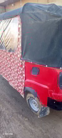 تك تك البيع موديل 18 السعر 3005 رقمي 07710776753