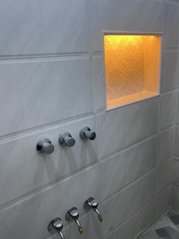 للبيع دار طابقين 50 متر موقع مميز
للبيع دار طابقين 

المساحة: 50 م2

البناء: طابوق

السند: طابو 25 - إقرار محكمة

تفاصيل الدار:

الطابق الأرضي يحتوي صالة، غرفة نوم، صحيات :عدد 1

مطبخ : عدد 1

الطابق الثاني يحتوي غرفتين نوم مع صالة

صحيات : عدد 1

الموقع: كربلاء - حي العباس
مجمع موسى الكاظم ع

يبعد 1.5 كم عن مرقد الإمام الحسين (ع)

قريب من شارع السيدة زينب (ع) وفندق البارون

رقم صاحب الدار ‏***********
