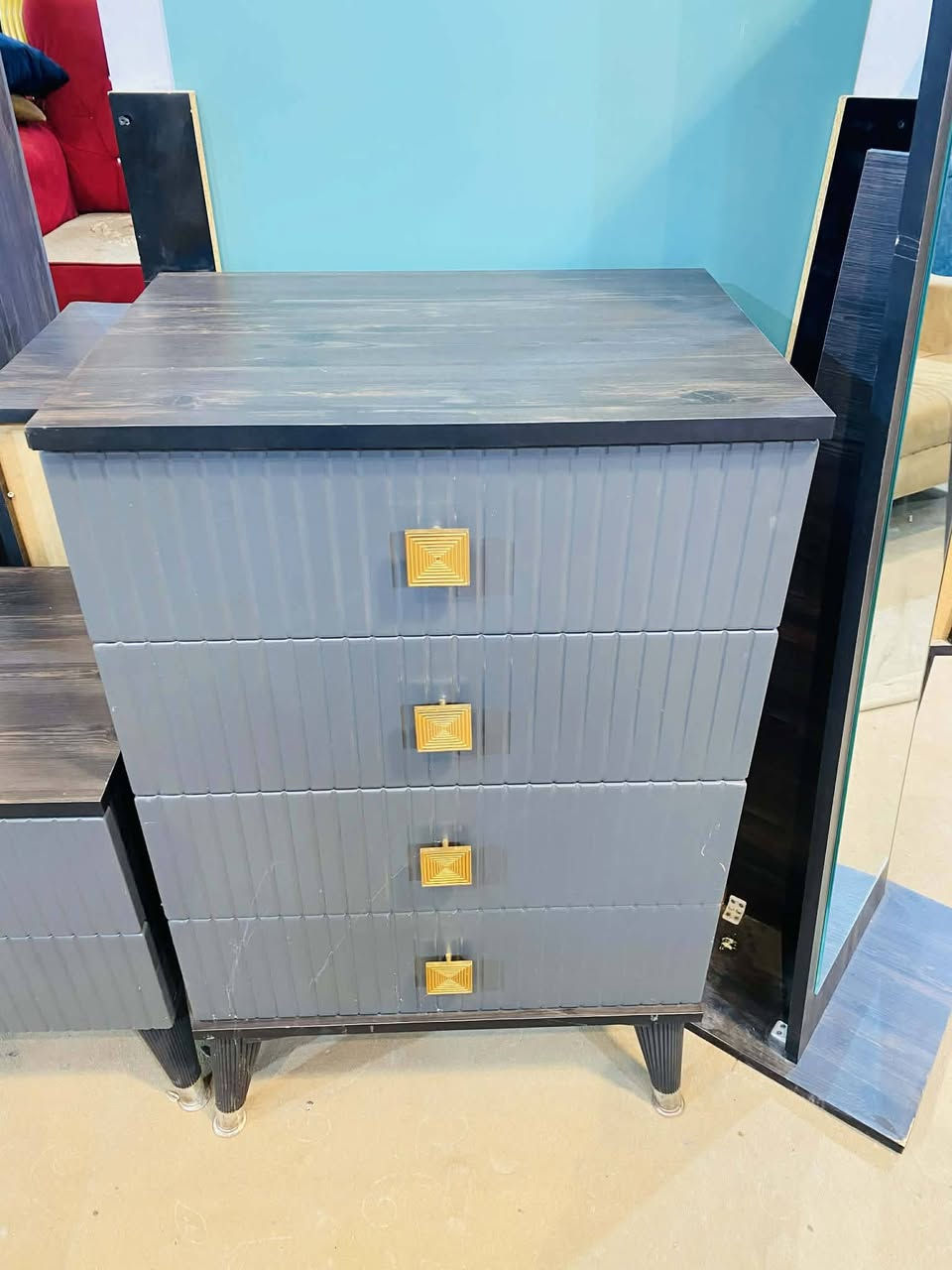 غرفة نوم تركي مستعمل
تتكون من👈 8 👈 قطع 
نضام أبواب 6 باب🚪
نضافة 90/95%💯✌
السعر 👈 750👈 ألف فقط 
مع نقل وشد داخل بغداد مجاني


**إذا كنت صاحب هذا الإعلان وتريد حذفه لأي سبب، رجاءا أرسل رسالة إلى الدعم الفني**