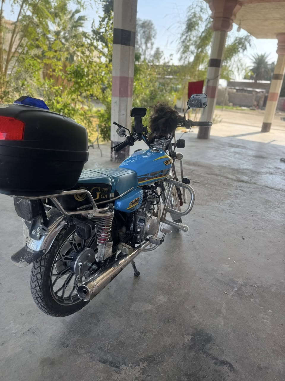 السلام عليكم دراجه أيراني سونك مديل 2024مكينه جديده لك السعر 850وبيها مجال العنوان بغداد التاجي الاستفسار الاتصال الرقم ***********
