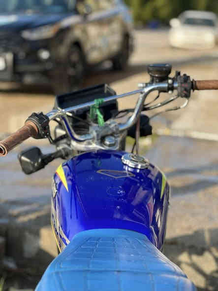 سيفان 24طالعه من معرض بلال ابو مسيب كامله دراجه 
سعرها 700بها مجال بسيط 
حله محاويل ***********
