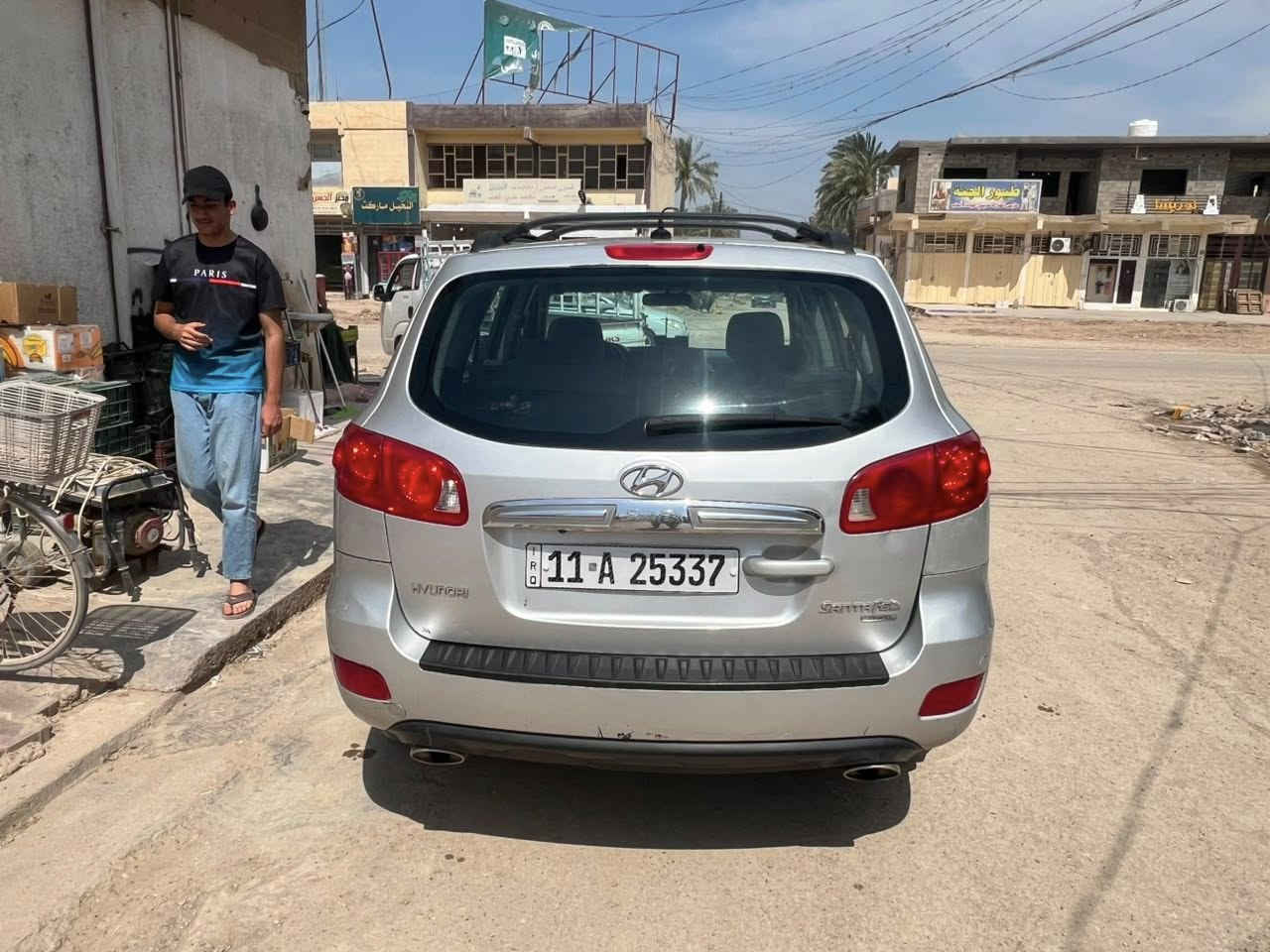 سنتافي ٢٠٠٨ ضررها قطعه وحده صبغ جاهزه كير مكينه تبريد صدر كلها جاهزه رقم بغداد الجديد دواخلها نظيفة مكينة ٦ سلندر ٢٧٠٠ خمسة راكب مكانها ديالى الخالص  
***********
