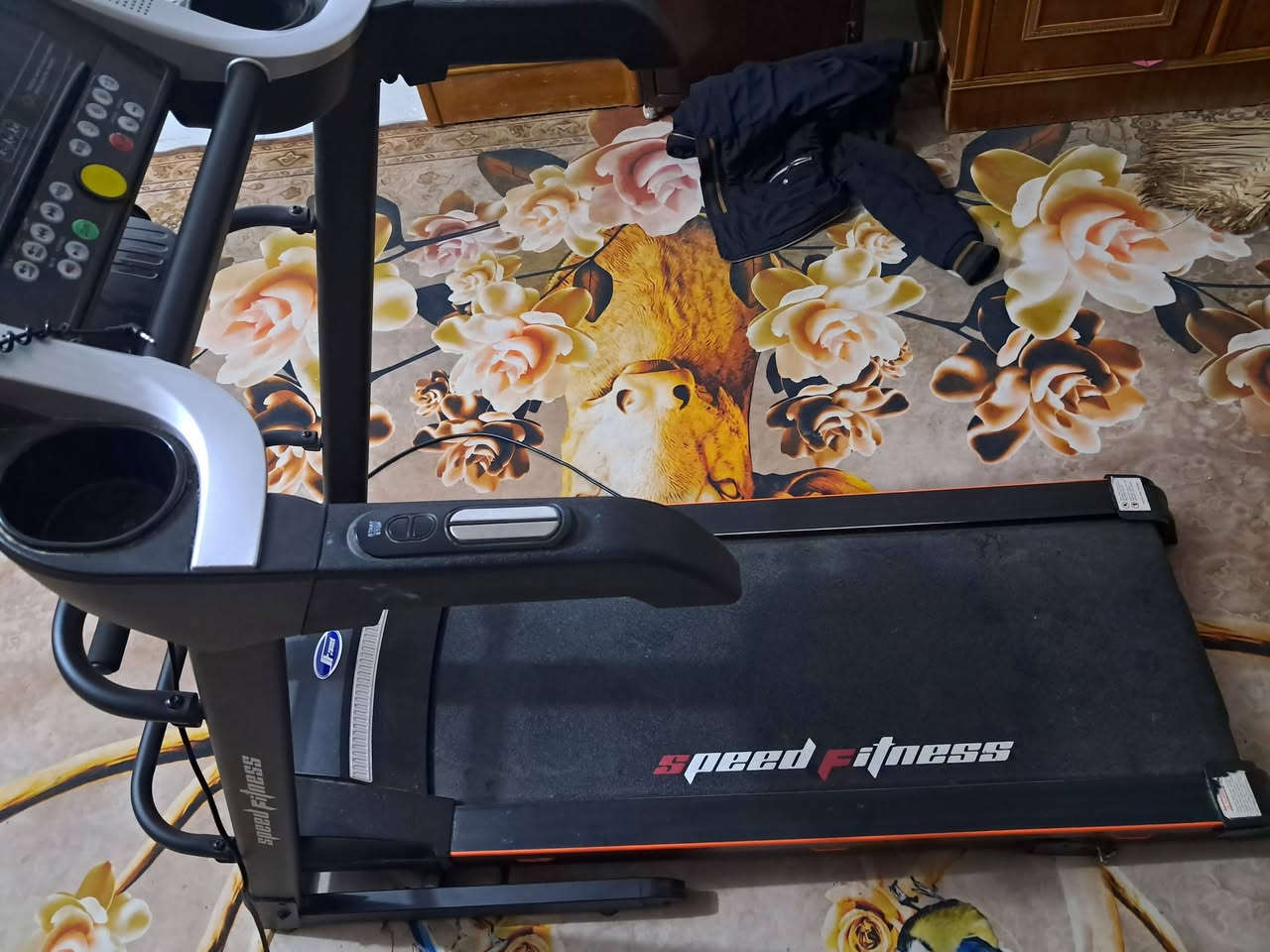 جهاز الرياضة كامل نضافة 90% مستخدم شي قليل نوعيه مضبوطه ومابي اي خلل او عيب للاستفسار اكثر او السعر الاتصال على الرقم *********** عنواني قضاء بلد
