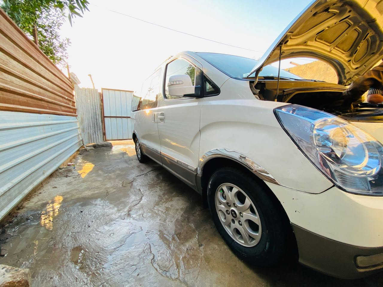 السلام عليكم ستاركس 2008 مفتوح ومحور مسكر 12 سبلاين كير اوتوماتيك تخم تاير تبريد شغال السياره جاهزه لاخر حبايه رقم بابل انكليزي     ***********
