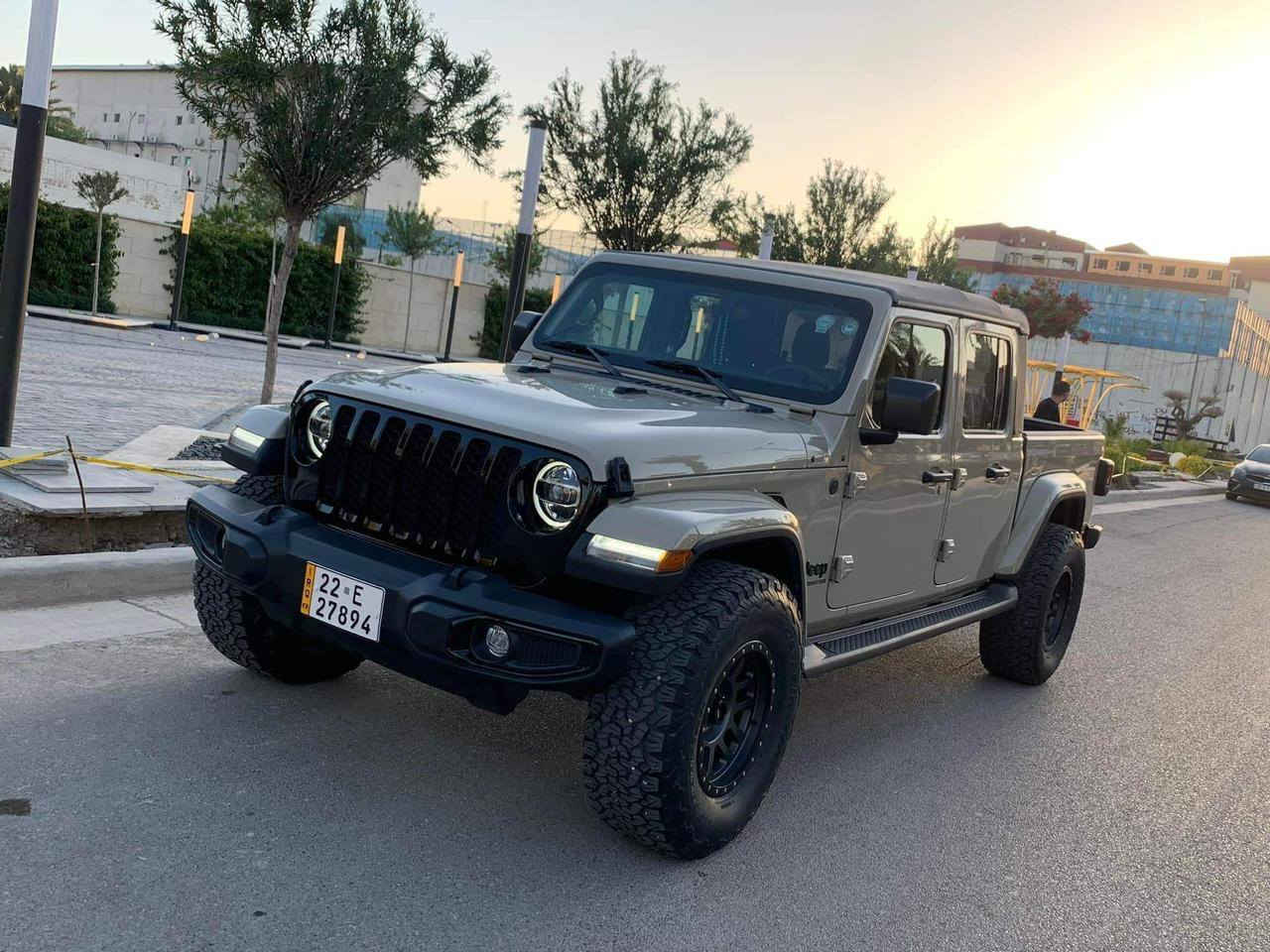 جيب كلاديتور ٢٠٢٢ فئة ويليز 
كلين تايتل مرفق رقم الشاصي بالصور
رقم اربيل الجديد باسمي
ماشية ٢٥ الف ميل
تايرات ٣٥ انج طخم جديد نوع كوديير رانكلر
شاشة جبيرة سستم صوت الباين مع دمام بصمه ابواب وتشغيل 
تدفئة كراسي وستيرن تشغيل عن بعد لايتات وبروجكترات وبكلايتات كلهن ليد
للبيع السعر 35500$
مكان السيارة بغداد الحارثية 
***********
