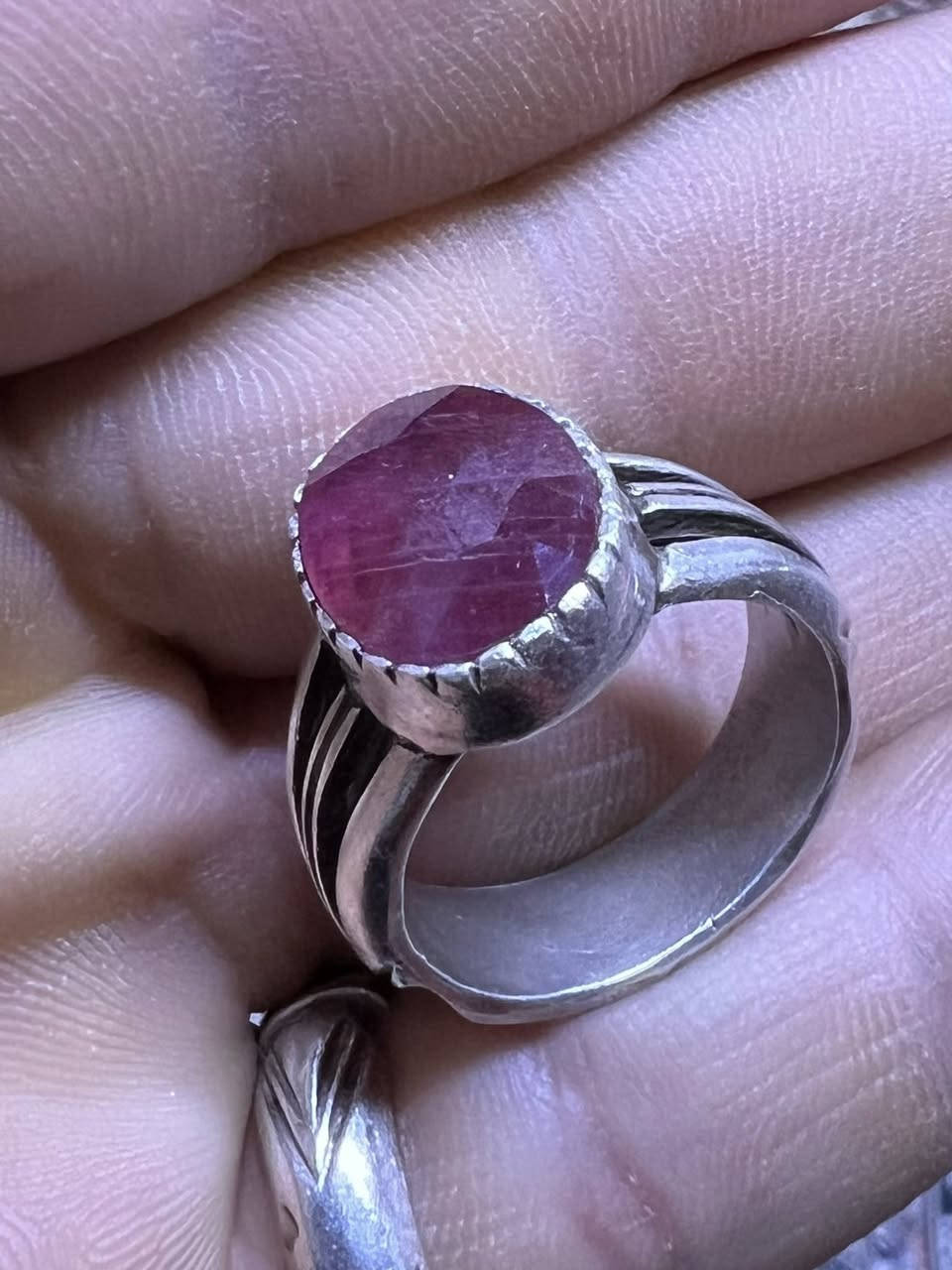 خاتم ياقوت افريقي فضه ثقيله للبيع او مراوس مكاني الحيانيه


**إذا كنت صاحب هذا الإعلان وتريد حذفه لأي سبب، رجاءا أرسل رسالة إلى الدعم الفني**