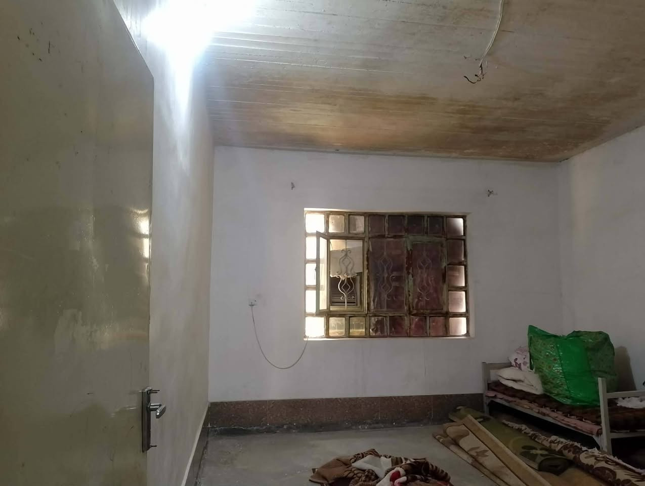دار للبيع منطقه كوكجلي قريب علا سايدين خلف علوه الخضراوات نزار سعدون قريب علا مجمع شروق 
المساحه 300 متر
الواجه 10
العمق 30
كراج 8×5
حديقه 7×5
اسقبال5×6
مطبخ 5×5
الهول 7×8
غرف نوم عدد 2 / مساحه 4×5
مجمع صحيات معزول عن الهول 
مساحه الحمام 2×3
ترك 2×10
السعر 60 او بي مجال 
سند زراعي نموذج 25
خدمات كهرباء صناعي + وطني + مولد 
ماء كوكجلي
