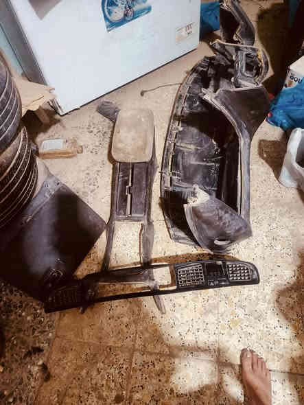 دشبول بطه للبيع كامل بس عوزه شويه بس تغليف وصبغ فقط حتى السمجه مالته بلاديه السعر 150 الف وبي مجال ***********
