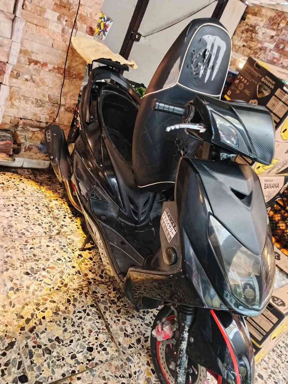 السلام عليكم
سكنس فحل نوزل خطين 
دراجه مزوده مكينه وخارج 
بوشه 59 تايوان 
كور رياضي ولفات كبار+روله رياضي 
صالنصه رياضي+ قبق فلاوين+كاسحه+وياله 
كلجات رياضي+ عقل رياضي RC + 
السعر.... مليون  .....
مكاني بغداد الشعب
***********
