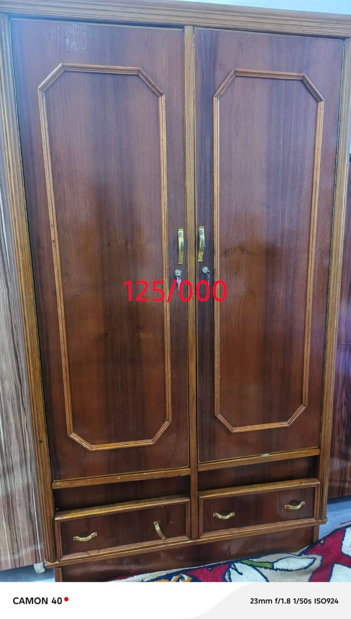 كناتير عدد 3 وجربايه للبيع والسعر مكتوب ع الصور 
مكانهن بعقوبة المفرق لشراي يتصل ‏‪***********‬‏
