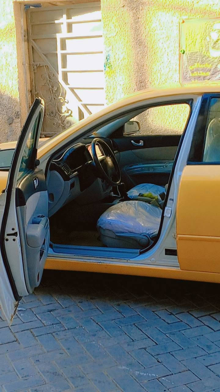 السلام عليكم سوناتا خليجي موديل ٢٠٠٨ مكينه ٢٠٠٠ حساسين (كير عادي) حادث الجاملغ الخلفي بدون دواخل وبيه طخه مبينه بالصور بالجاملغ لامامي تخم تاير حداده نص عمر السياره جاهزه لايت زنون كهربائيات شغاله تبريد🥶 تدفئه شغاله رقم انبار بسمي الجديد مصفره هيئه غرامات العنوان بغداد تلفون*********** السعر ٧٥
