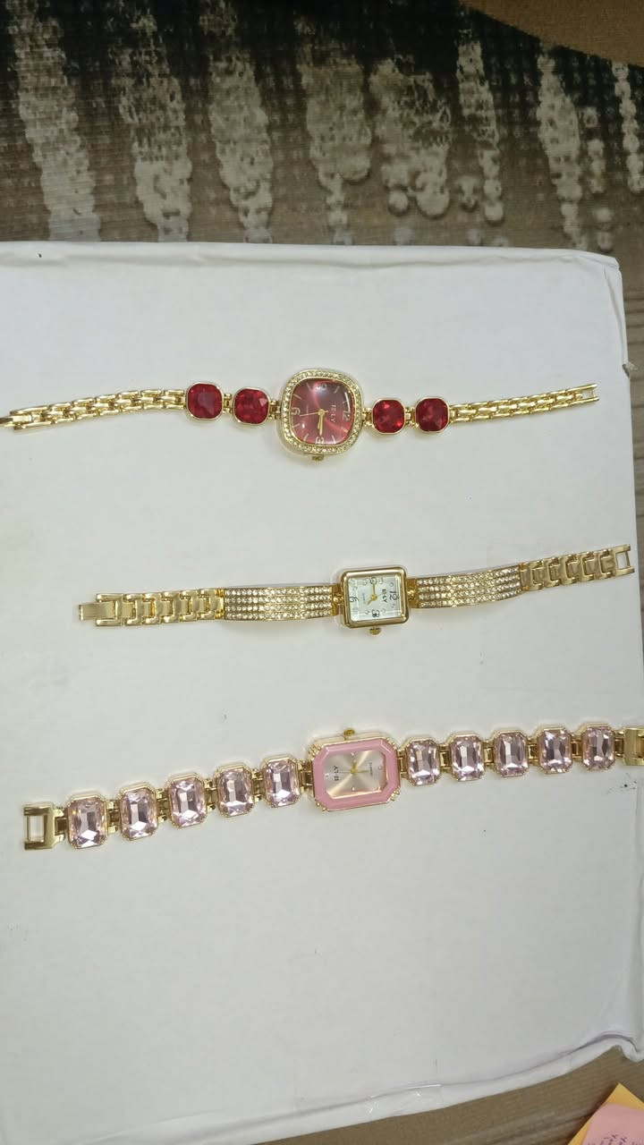 مرحبا بنات ملابس وعناية بشره  كولها  شي ان  اصلي وعندي توصيل للناصريه  وجميع  المحافظات  وشرط  التاخذها  تفحص  بوجود  المندوب واذا مايعجبها  يرجع  اشياء  وملابس  كولها  كوالتي عاليه  والعنايه  الاصليه  والله  تجنن وانواع  الساعات طلاء ثابت واصليه  تجنن سعر  بس5 الاف ومسكارا نوع  وتر برو كثافه  وسواد فاحم وتطويل وضد المي الاصليه والله  تجنن تجنن حرفيا سعرها  بس الفين دينار


**إذا كنت صاحب هذا الإعلان وتريد حذفه لأي سبب، رجاءا أرسل رسالة إلى الدعم الفني**