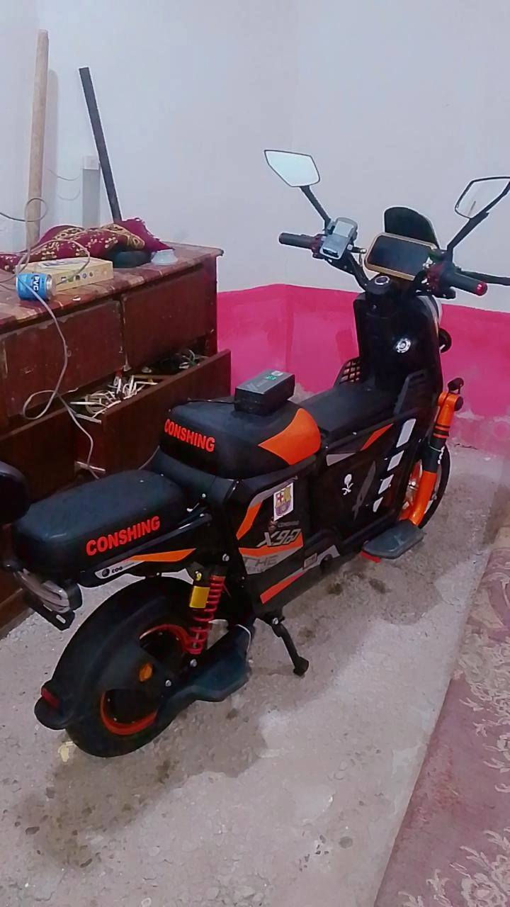 سلام عليكم 

(للبيع او مراوس)
دراجه اكس 900 مديل 25 
كهربائيات كلهه شقاله
ام بي ثري شقال 
السعر 650. وبيه مجال 

مكان بصره تنومه چباسي
الرقم بيه واساب ***********

امراوس اب ار11 مديل 25 
حسب الغناعه
