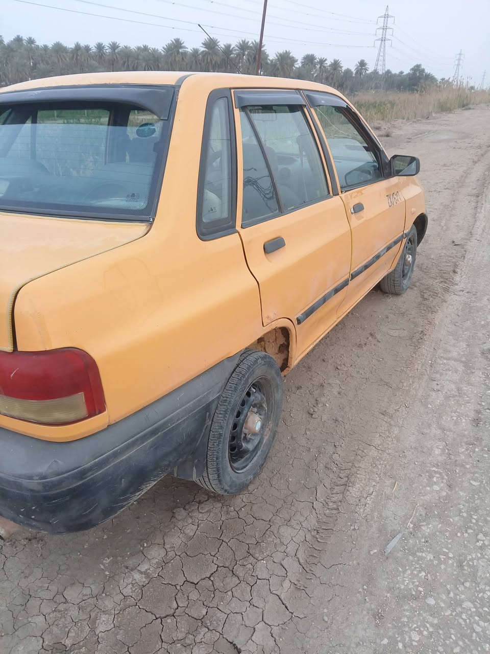 سلام عليكم سايبه موديل12كير محرك حداديه بجيس تخم تاير سنويه لل30رقم بغداد نكليزي مصفره هيا وغرمات  بسمي تحويل شوكت متريد سعر 24 وبيها شي قليل شراي يتصل ويدلل ***********
