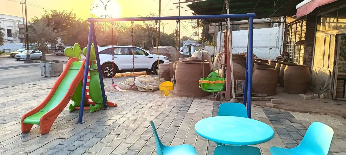 مكاينه سوفت سينكل فيز
دبل كمبريسر نضيفه على الفحص
مضلات عدد٣ الطول كول وحده ٣متر
مرجوحه وزحليكه
بغداد ***********
