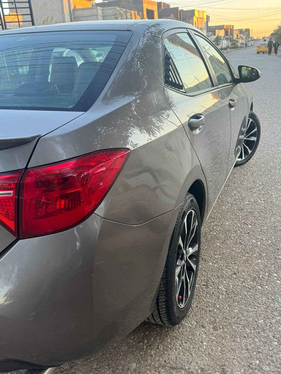 كورلا 2017se
محرك جديد
منظومه غاز منفذ كركوك
صدر جديد بجم جديد
حادثها بالخارج 3قطع أمامي بدون دواخل بيها فد شي قليل 5سانتيم وبالعراق 3رش ابيعك احزام السياره خير من الله سنويه جديده 2029 شرط التحويل 
*********** 
السعر 122
