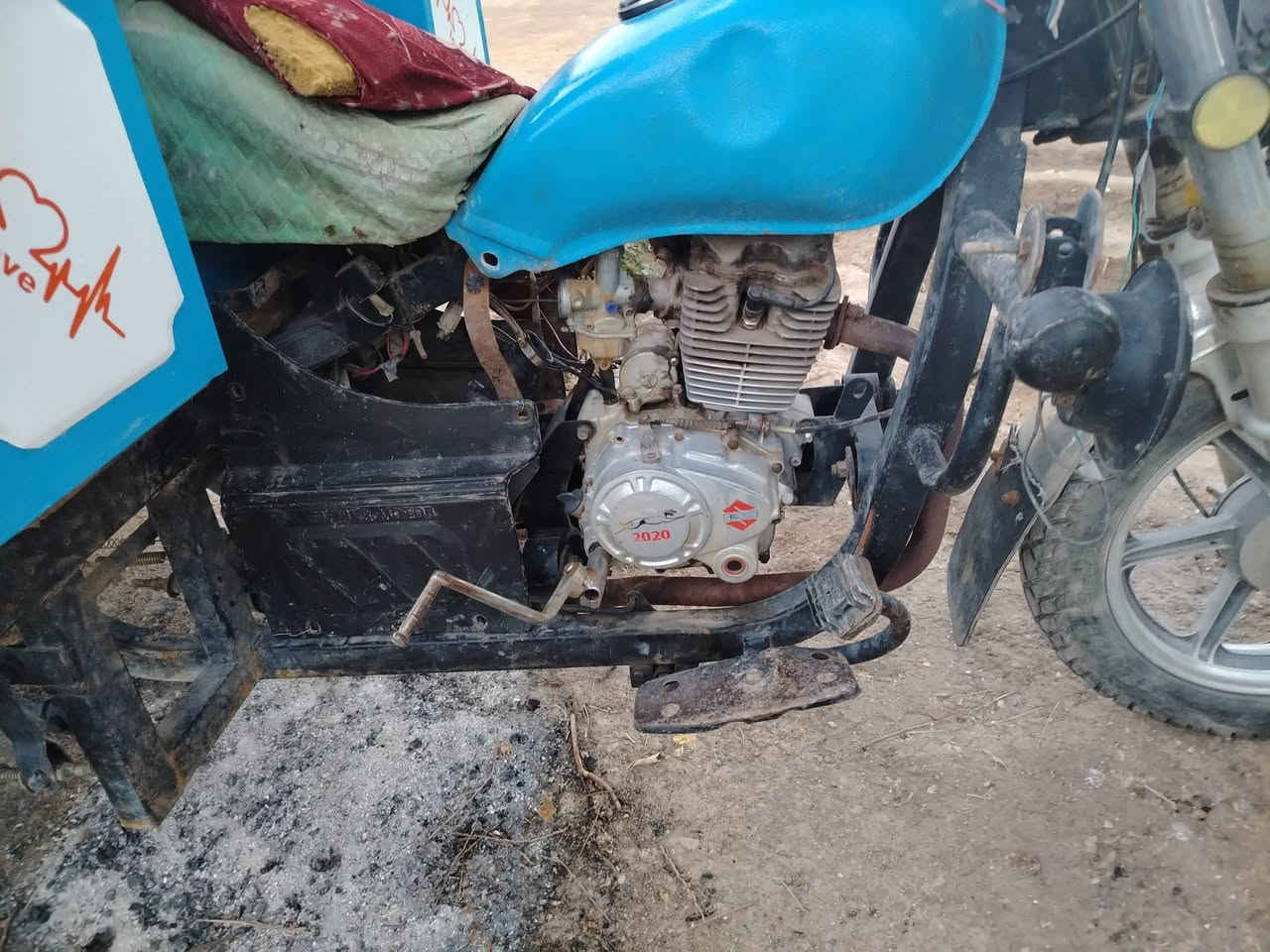 ستوته موديل 18مكفوله ركبه وشاصي رقم وسنويه مكاني بابل محاويل السعر 1300وبيه مجال اتصل ***********
