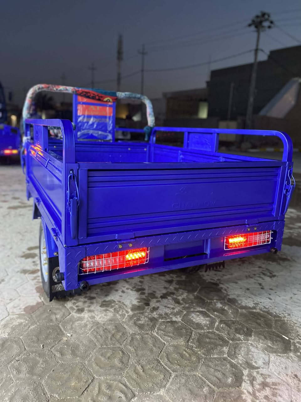 السلام عليكم ستوتة صقر للبيع كفالة عامة صارلها 20 يوم  طالع من الوكيل وكيلها نبيل جرد دراجة زيرو بحالة الوكالة مكاني ديوانية مركز ممتواجد خاص شراي اتصل وبيك خير وتدلل

***********
