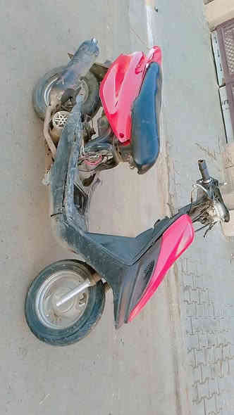 السلام عليكم 
دراجه ماكس قجمه شغاله هندر واحد بيها تبخير  شلعه معدل فول
اوراق بيها سعرها ١٧٥ الف مكاني الحسينيه الراشدين
***********
